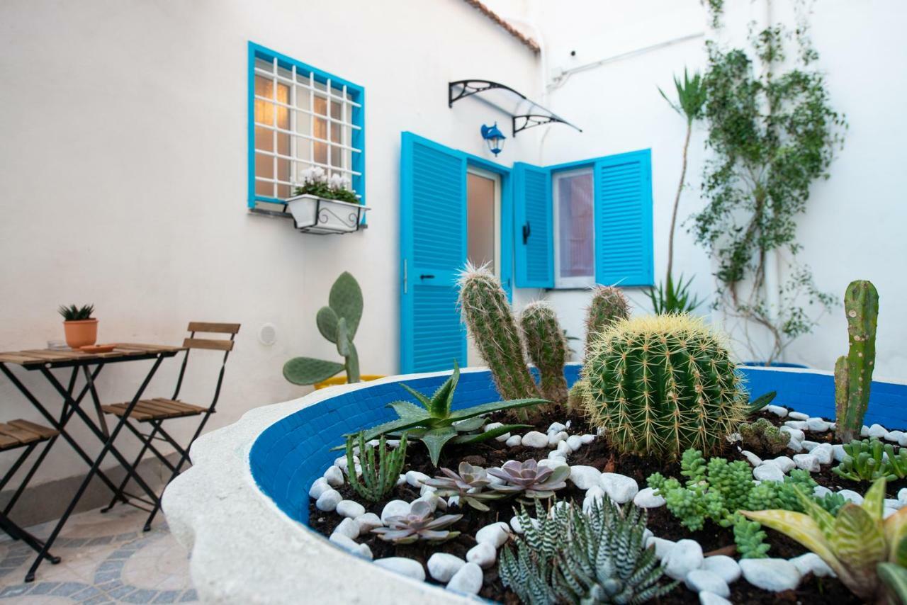 Light Blue - Apartment In The Middle Of Everything Torre Annunziata Exterior foto